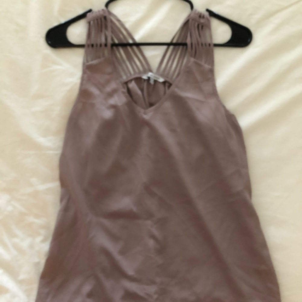 Silky tank